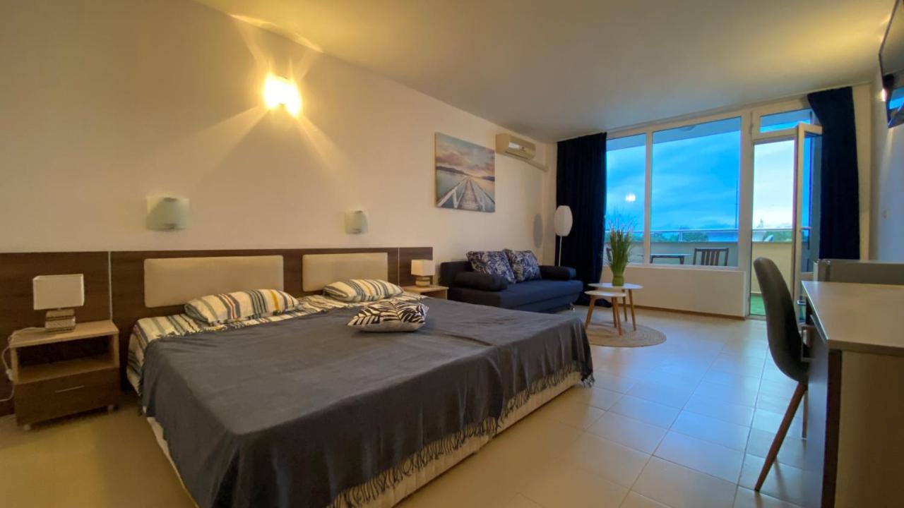 Esperanto 401 Large Studio Slăntjev Brjag Exteriör bild