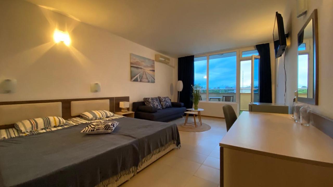 Esperanto 401 Large Studio Slăntjev Brjag Exteriör bild