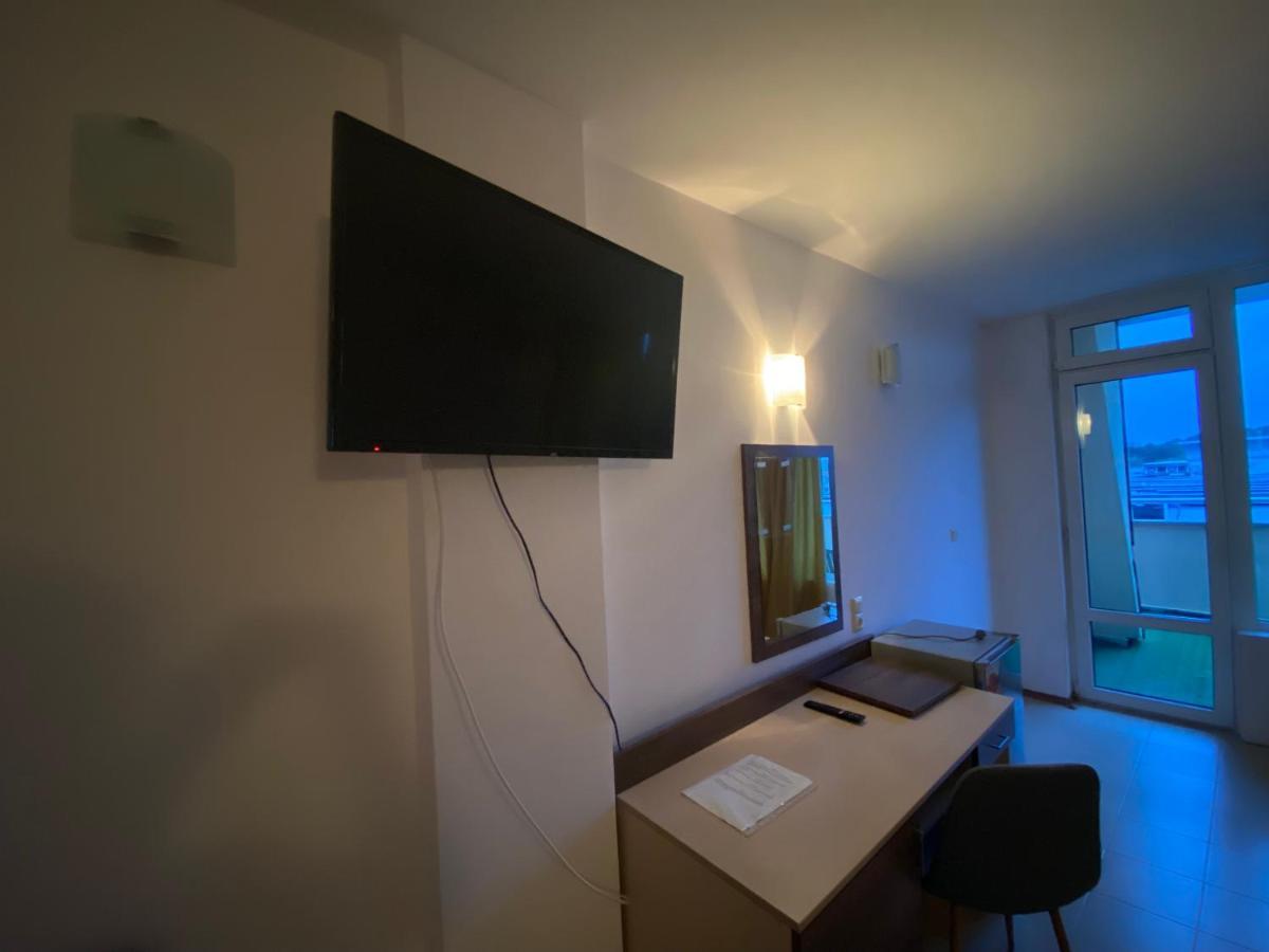 Esperanto 401 Large Studio Slăntjev Brjag Exteriör bild