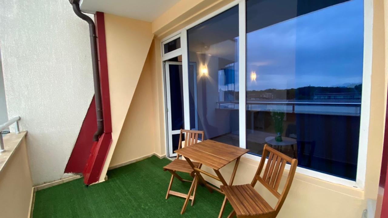 Esperanto 401 Large Studio Slăntjev Brjag Exteriör bild